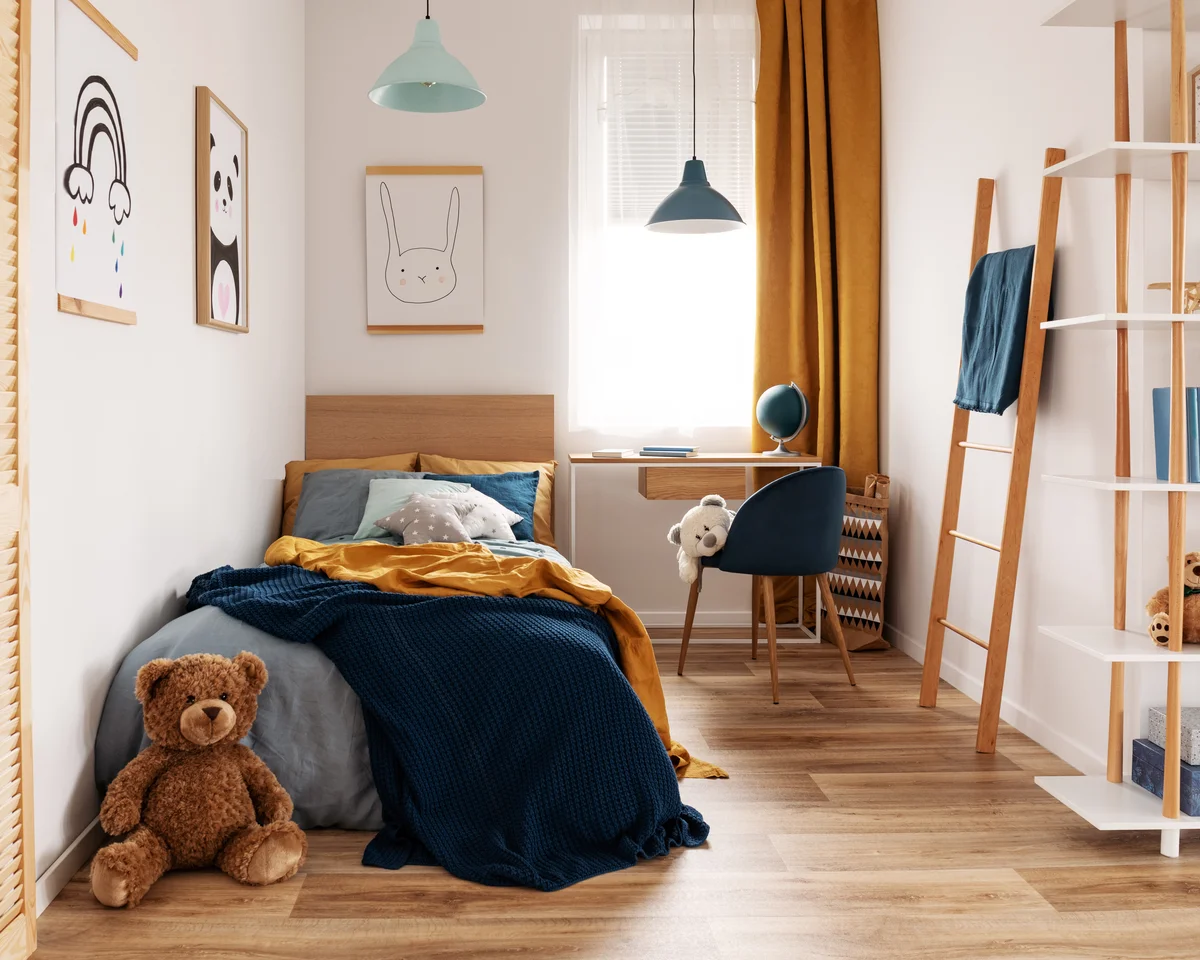 Kids' bedroom monitoring room